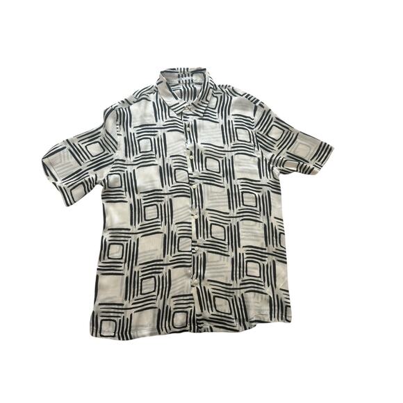 Zara Black & White Patterned Short Sleeve Button Down Shirt‎ Large - Picture 1 of 3